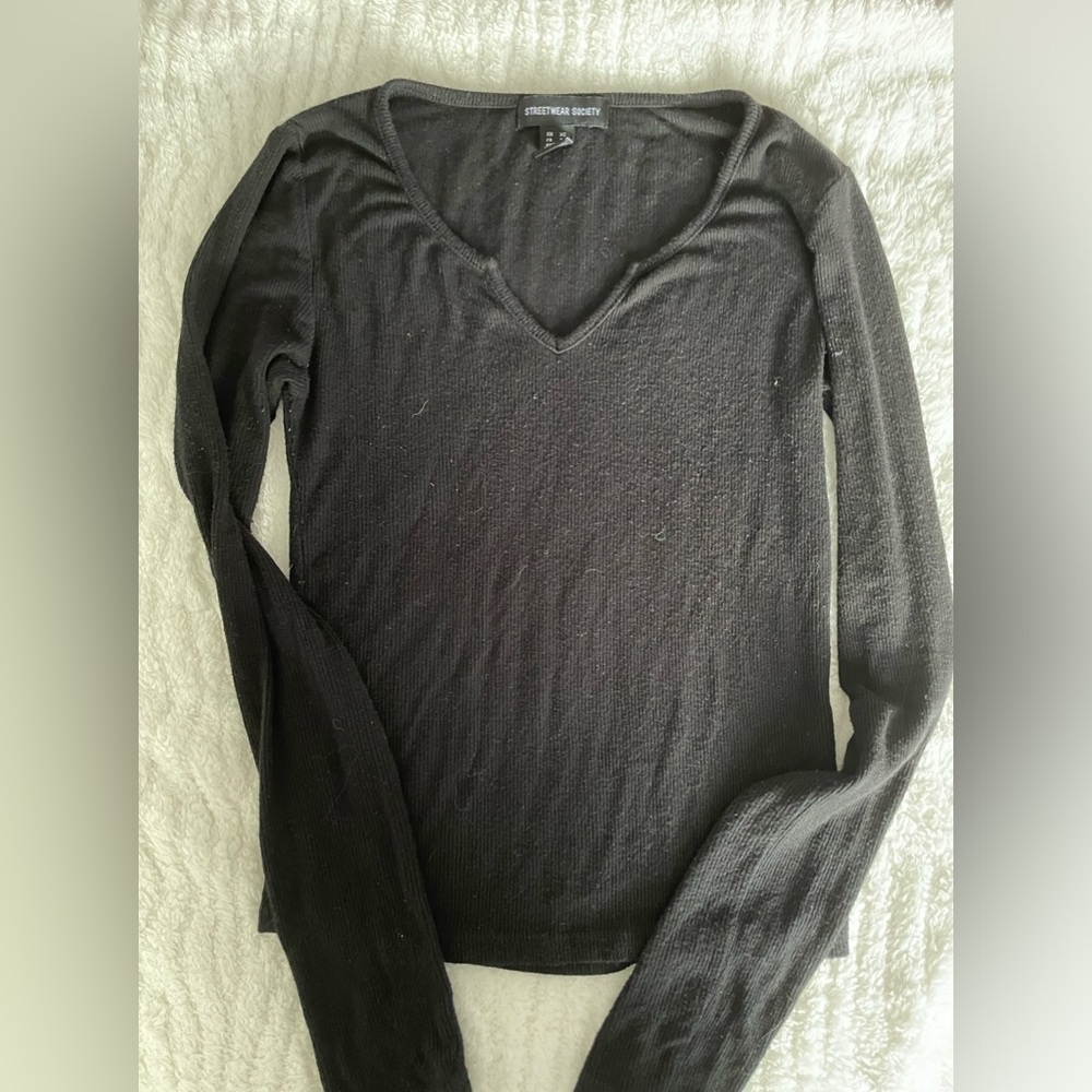 LONG SLEEVE TOP